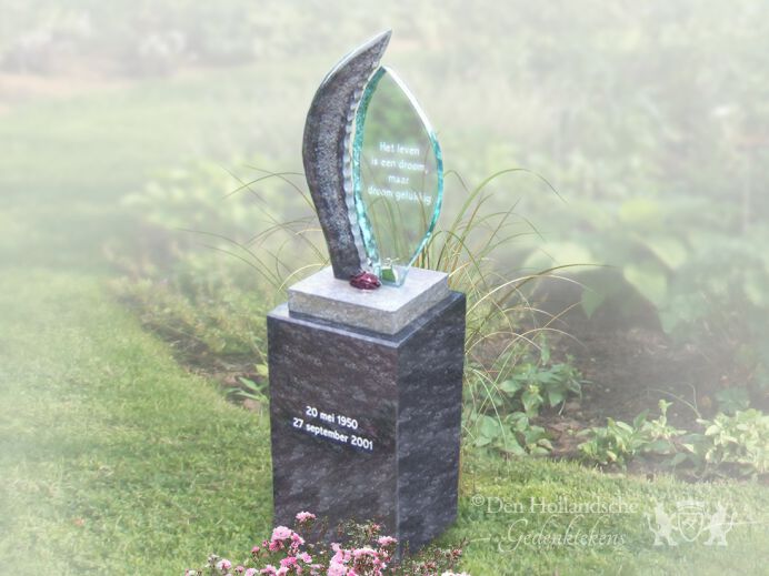 Urnenmonument met glas foto 1