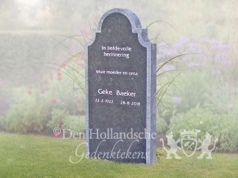 Urnmonument klassieke vormgeving