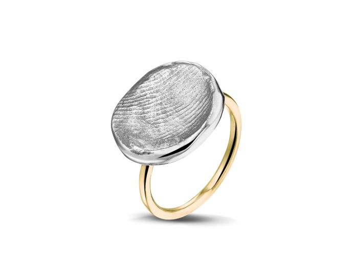 Zilveren ring met in zilvergegoten vingerafdruk foto 1