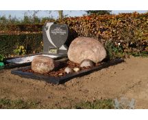 Zwerfkei - gezandstraald foto 1