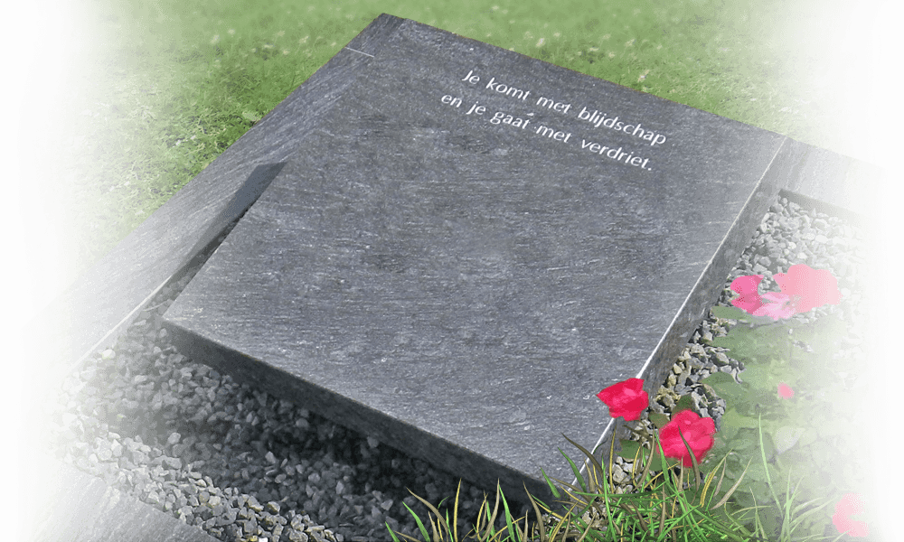 urnengraven van natuursteen eenvoudige urnenplaat
