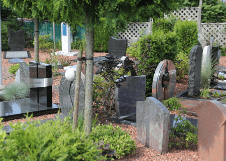 orienteren grafmonumenten in voorbeeldentuin