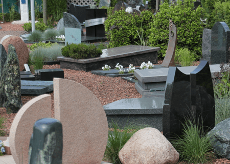 orienteren grafmonumenten in voorbeeldentuin