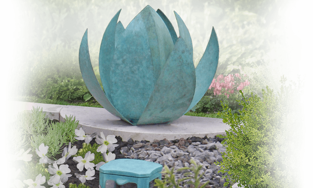 urnenmonument in eigen tuin bronzen urnen bloem