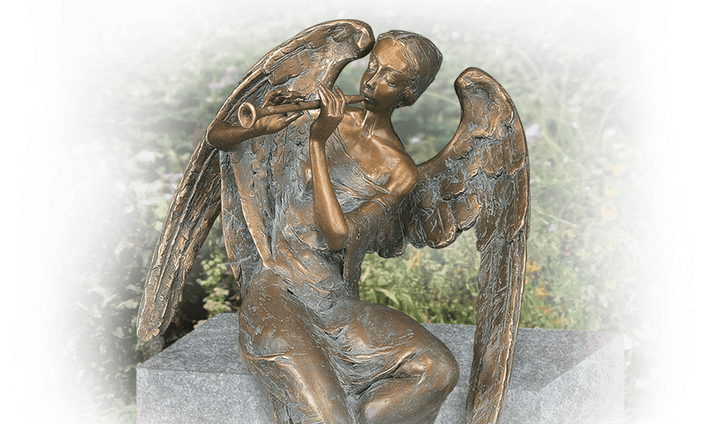 grafdecoraties brons engel op grafzuil