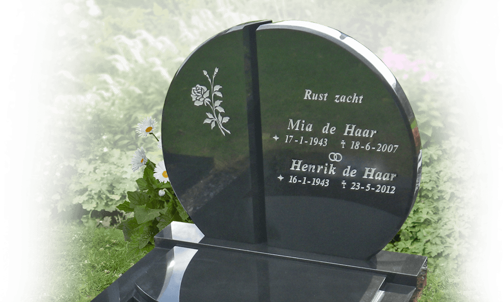grafsteen decoraties bloem ingeschilderd