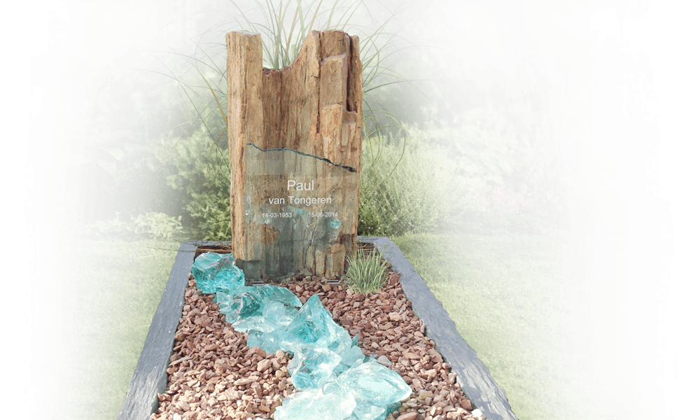 grafsteen versteend hout blauwe glasblokje leisteen grafomranding